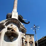Large Double In Catania, Le Voci Del Mercato 4* 卡塔尼亚