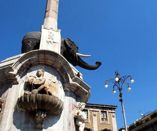 Large Double In Catania, Le Voci Del Mercato 4* קטאניה